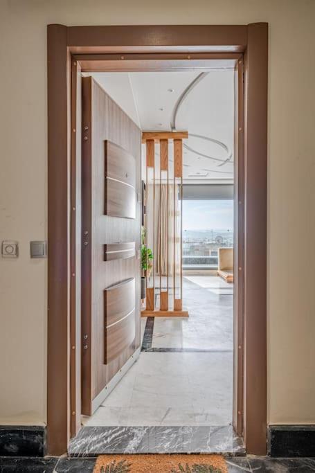 شقة Royale Duplexe Pleine Centre Tanger المظهر الخارجي الصورة
