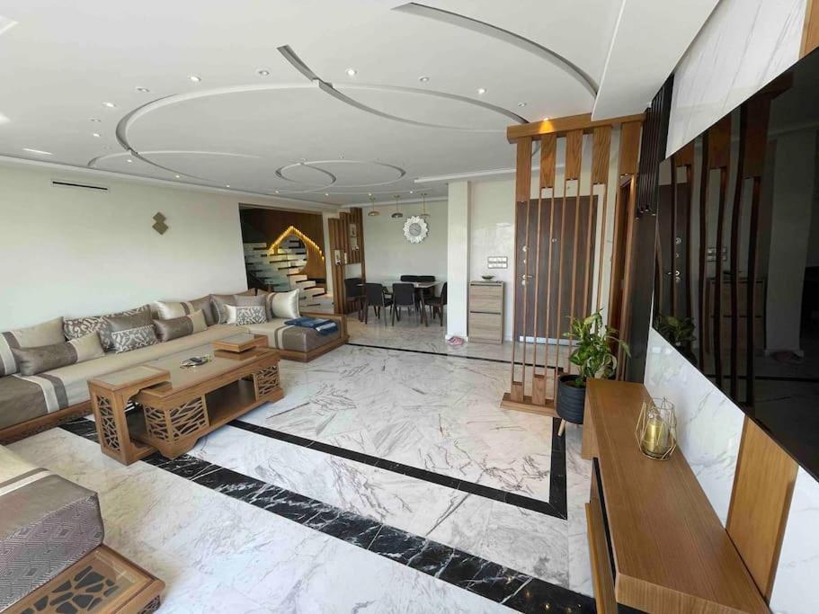 شقة Royale Duplexe Pleine Centre Tanger المظهر الخارجي الصورة
